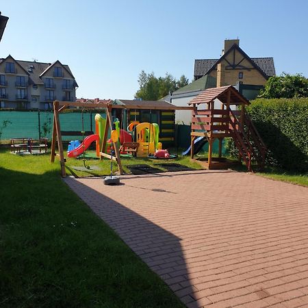 Apartamentowe Domki Drewniane Colorado Villa Karwia Exterior foto