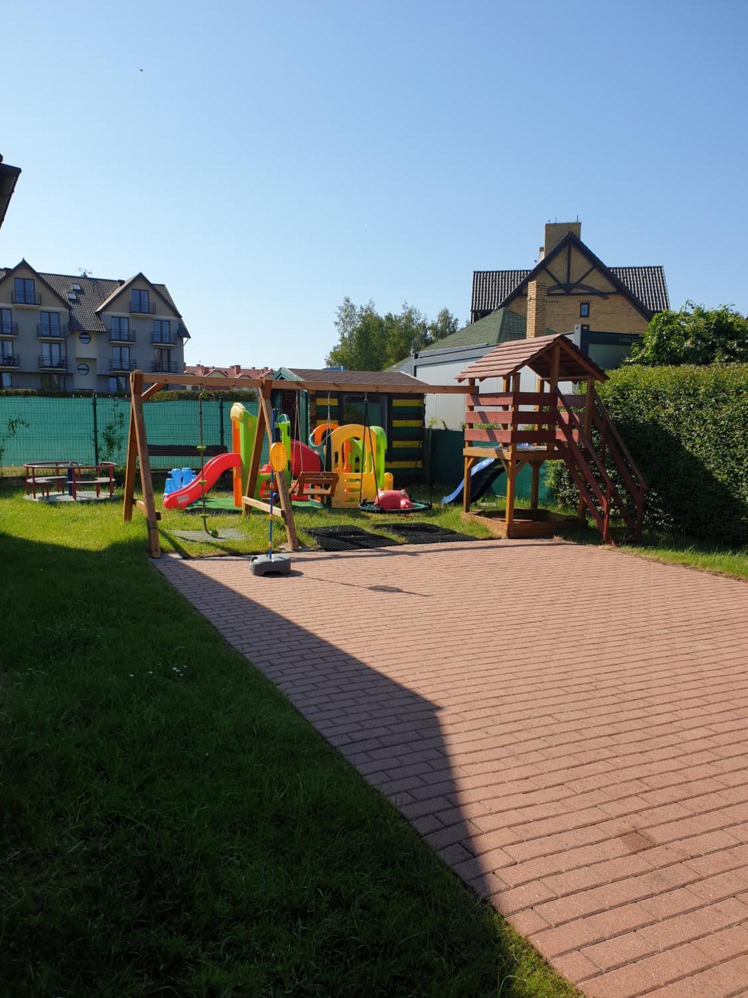 Apartamentowe Domki Drewniane Colorado Villa Karwia Exterior foto